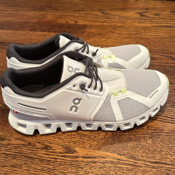 On Clouds 5 Push Running sneaker size 8 Brand New - Picture 3 of 6